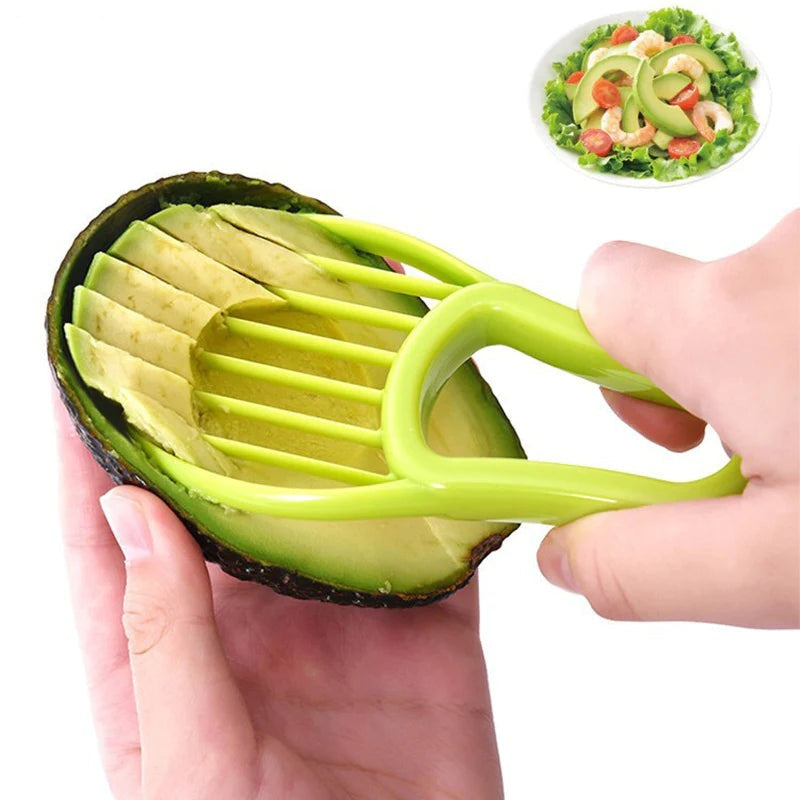 Coupe-avocat 3 en 1 en utilisation